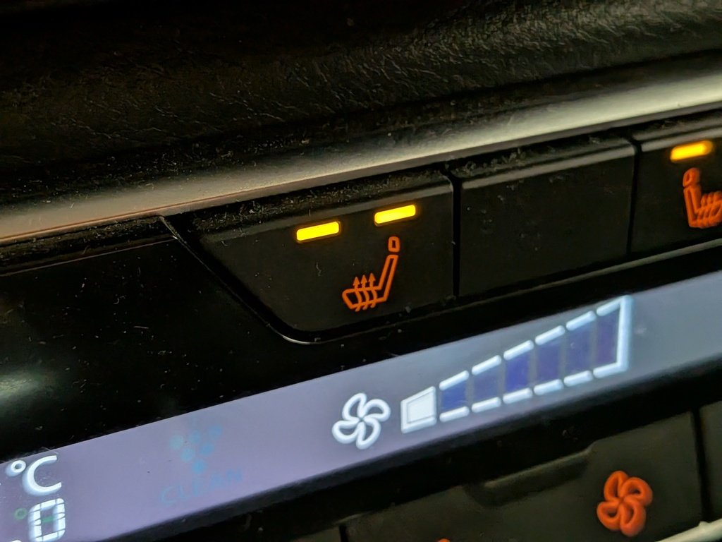 Nissan Sentra SV CVT 2024 Noir Val-David - photo #2