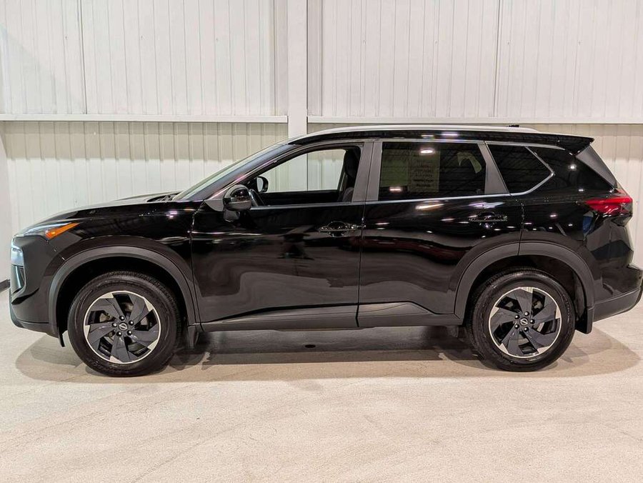 2024 Nissan Rogue Black