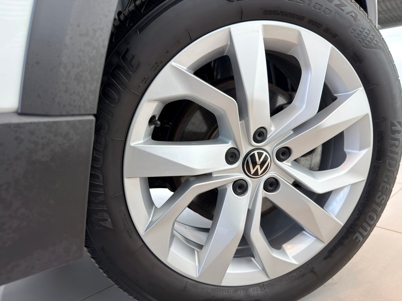 2022 Volkswagen Taos White Notre-Dame-des-Prairies - photo #15