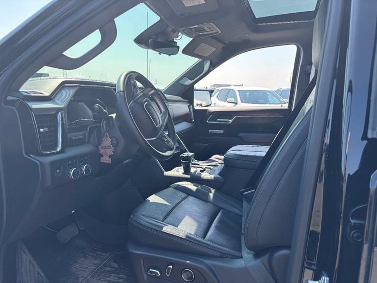 2025 GMC Sierra 1500 4WD Crew Cab 147 Denali Black Sherwood Park - photo #5