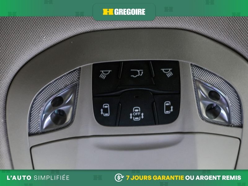 2023 Chrysler Pacifica Grey Laval - photo #20