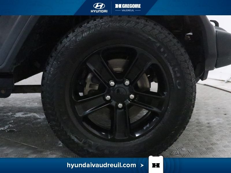 2019 Jeep Wrangler Unlimited Grey Laval - photo #36