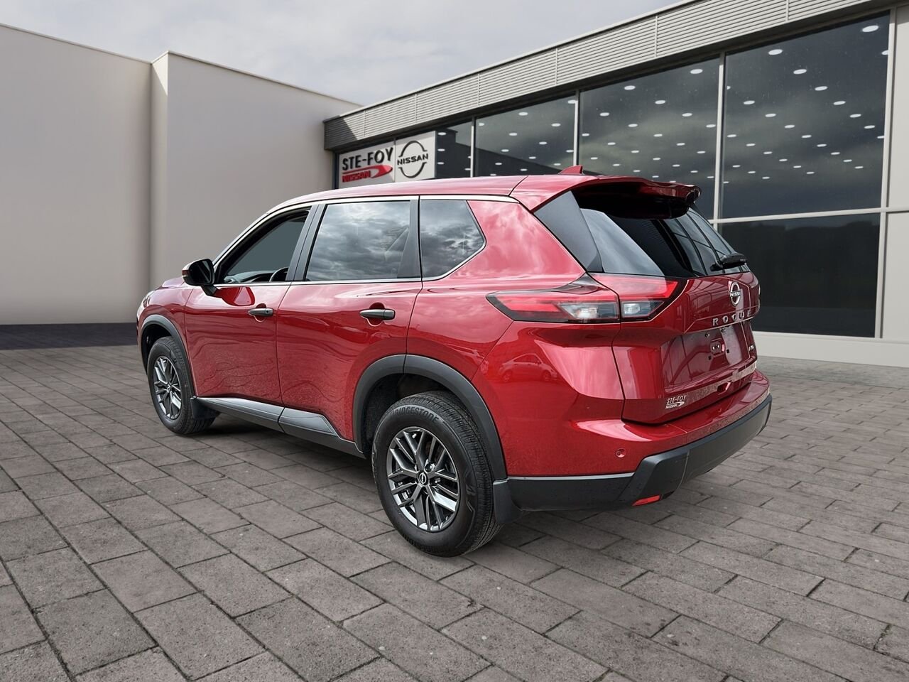 2024 Nissan ROGUE S TRACTION INTEGRALE Red Québec - photo #3