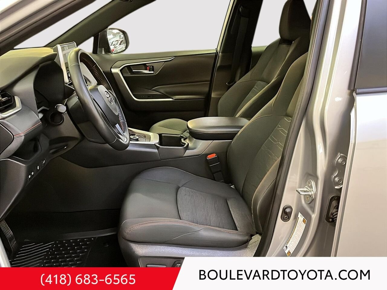 2024 Toyota RAV4 Prime 99538B-21 | SE HYBRIDE, AWD Silver Sky Metallic Québec - photo #8
