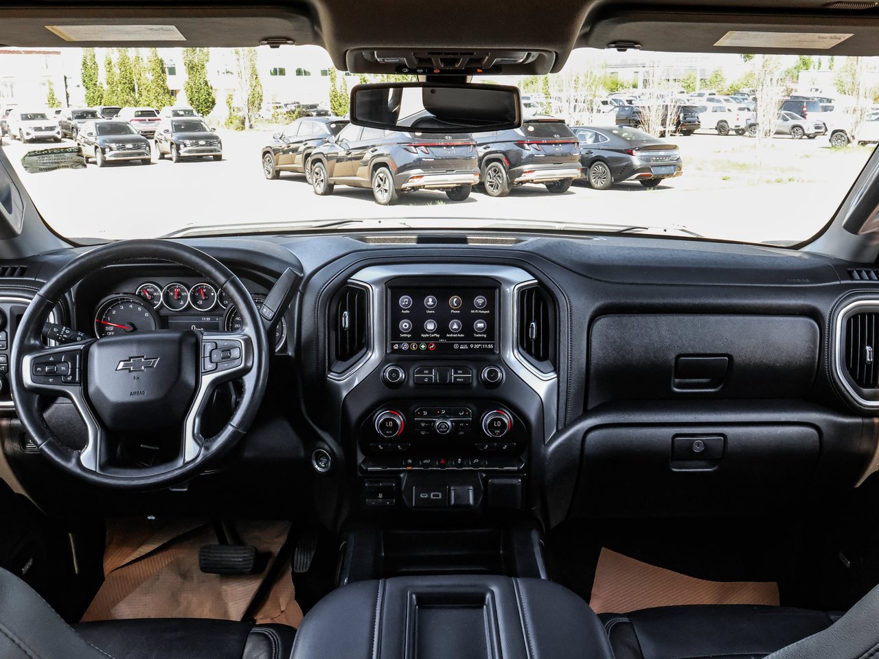 2020 Chevrolet Silverado 1500 4WD Crew Cab 147 RST White Sherwood Park - photo #16