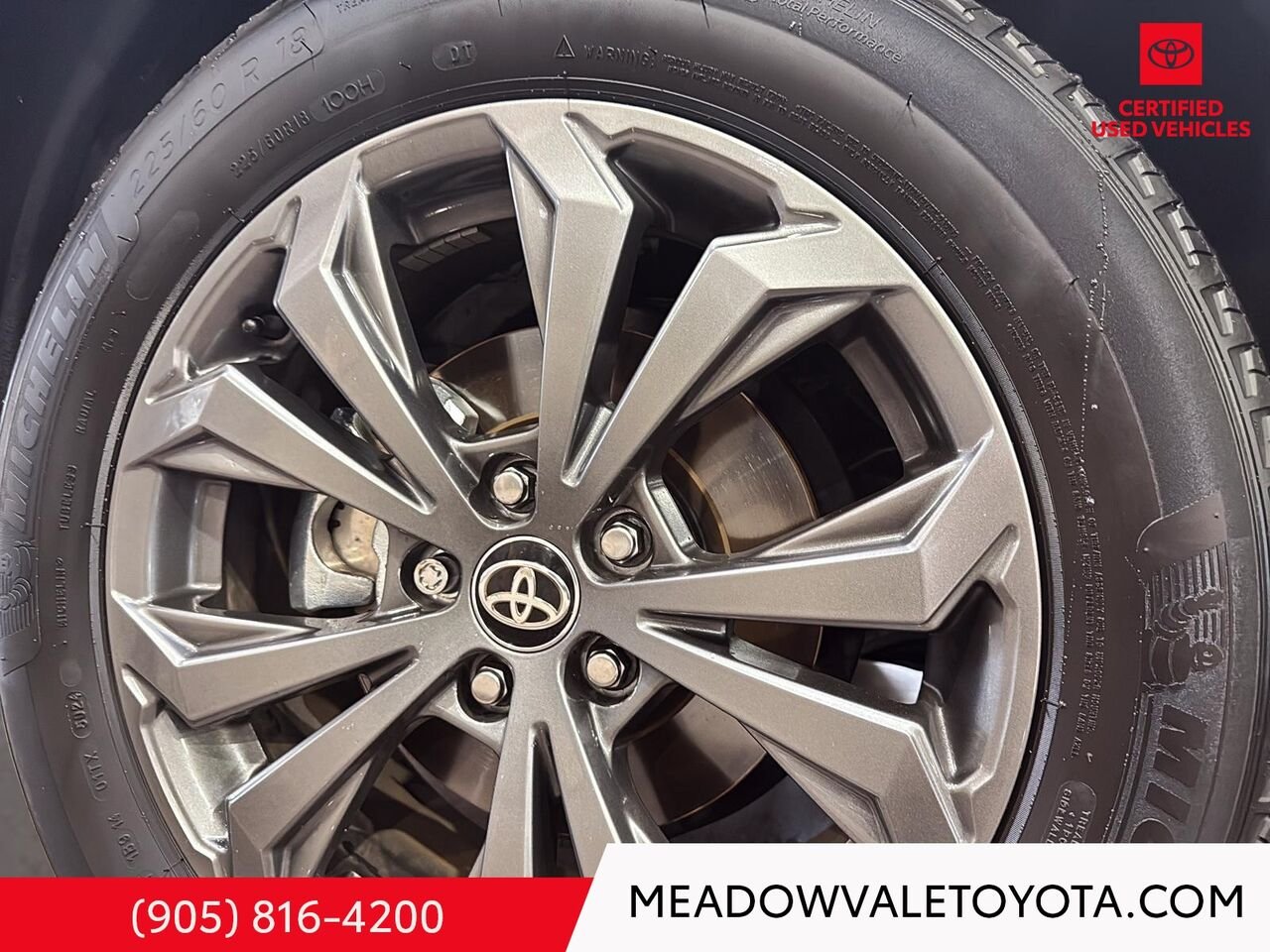 2025 Toyota RAV4 One Owner, Clean Car Fax, Power Sunroof, Power Trunk, Power Seat, Softex Leather Seating Wind Chill Pearl Mississauga - photo #6