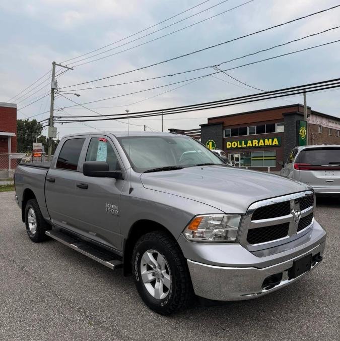 RAM 1500 Classic 2022 2022 Gris