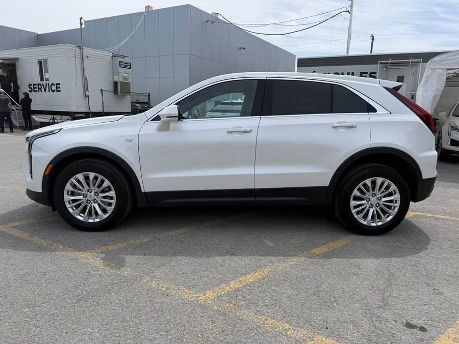 2024 Cadillac XT4 2024 White