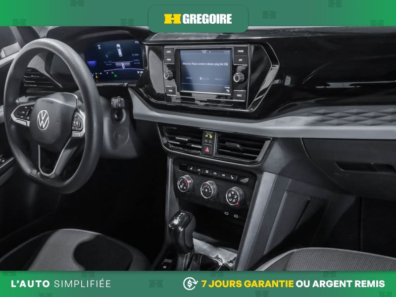 2022 Volkswagen Taos Silver Blainville - photo #24