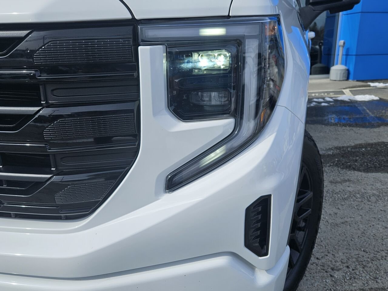 GMC Sierra 1500 Elevation cabine multiplace 4RM 157 po 2024 Blanc Thetford Mines - photo #5