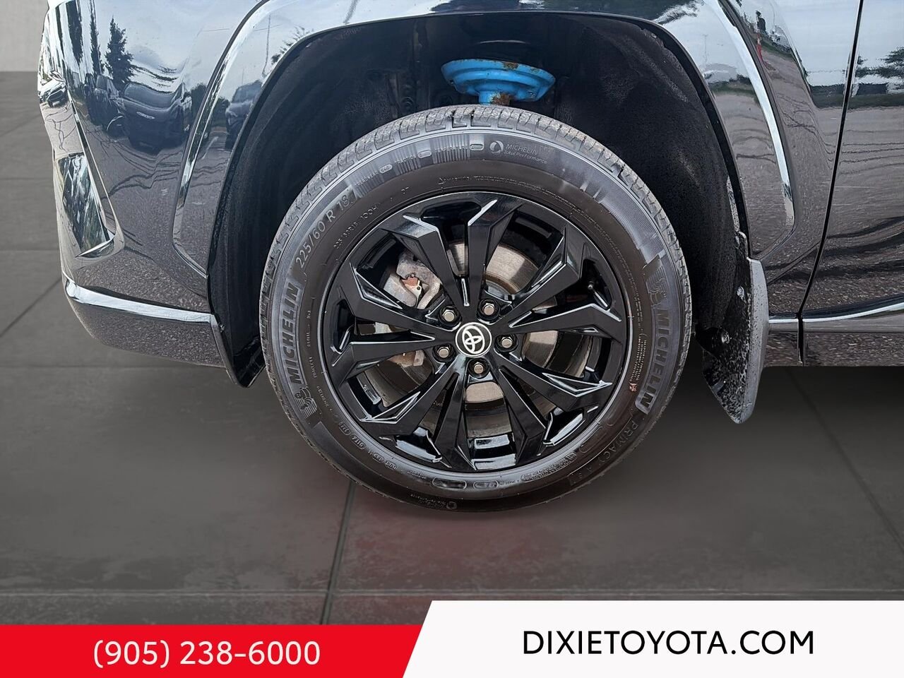 2023 Toyota RAV4 HYBRID SE AWD / CLEAN CARFAX / HEATED SEATS / MOONROOF / ALLOY WHEELS / CARPLAY AND ANDROID AUTO Black Mississauga - photo #6
