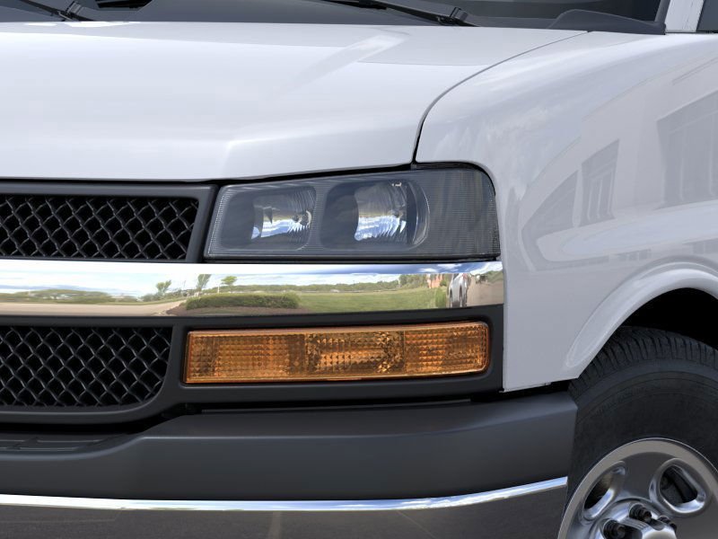 CHEVROLET Fourgonnette Express utilitaire Traction arrière 2500 155 po 2025 BLANC SOMMET Sherbrooke - photo #9