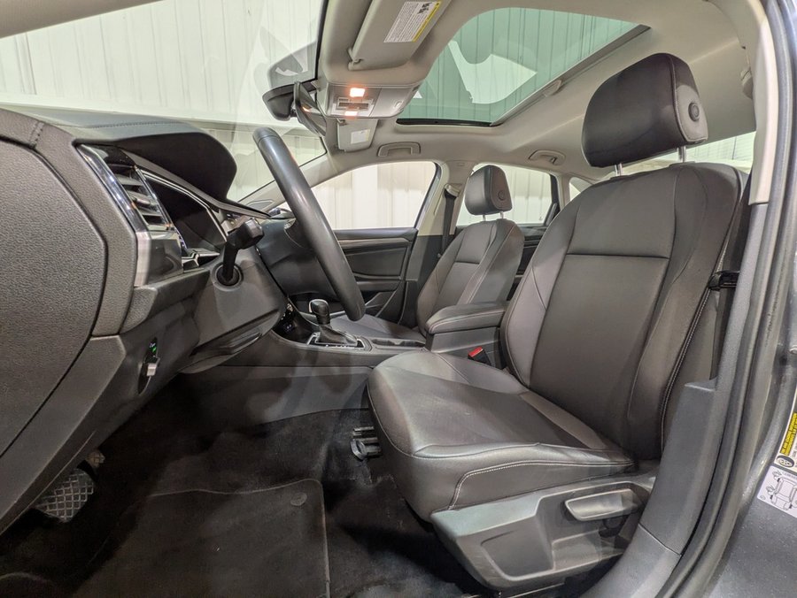 Volkswagen Jetta 2021 2021 Gris