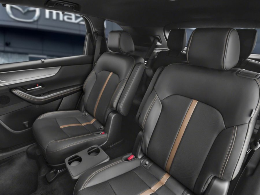 2025 Mazda CX-90 PHEV Éligible à une subvention gouvernementale allant jusqu’à 7500$ Jet Black Mica