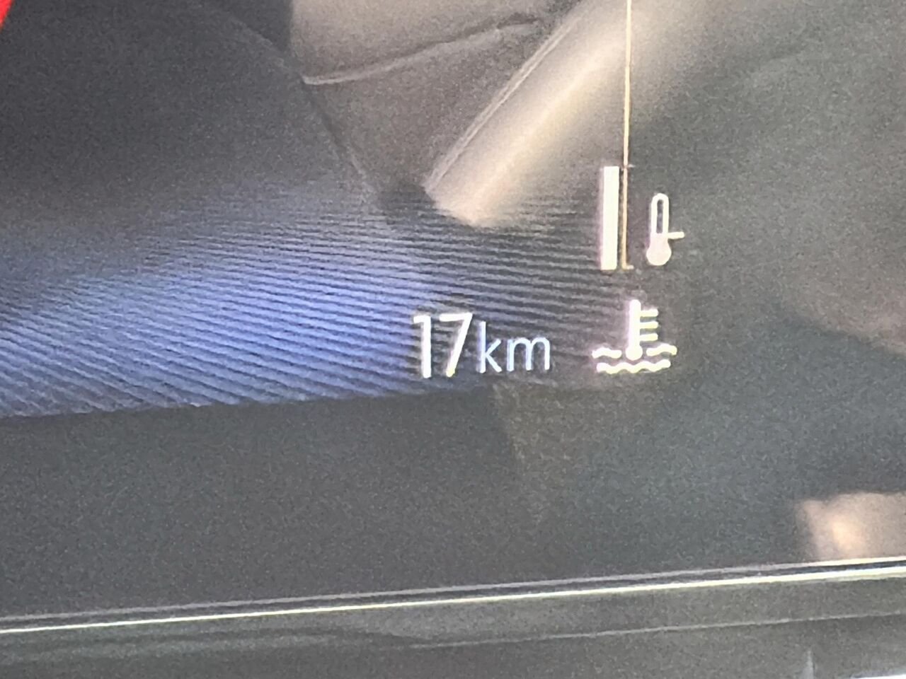 Chevrolet Trax 2RS 4 portes TA 2026 Rouge sommet Saint-Hyacinthe - photo #11