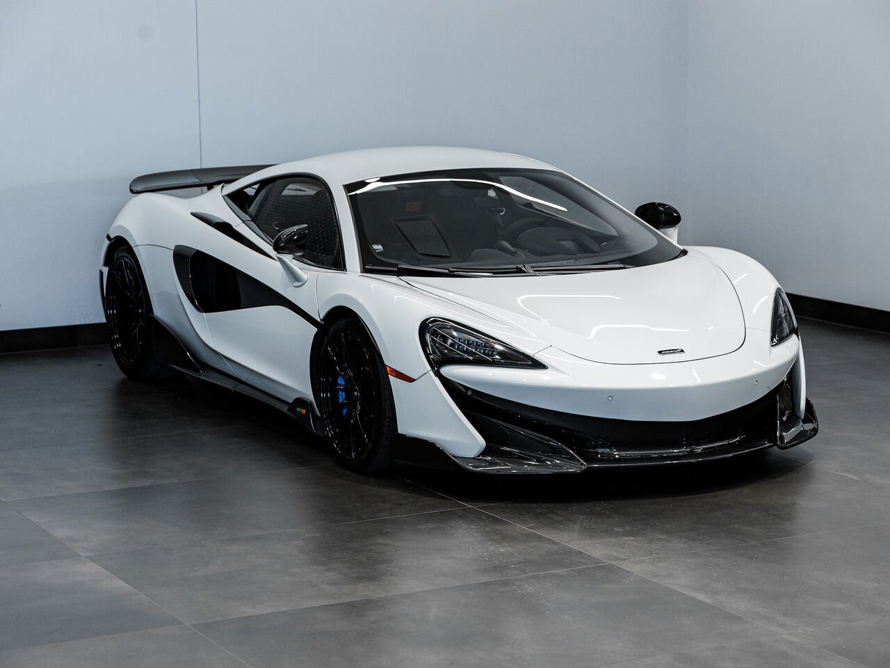 2019 McLaren 600LT *NO LUXURY TAX* White Kirkland - photo #2