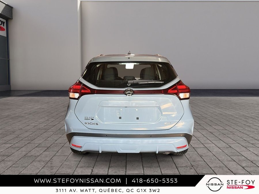 Nissan Kicks SV TA S6730 2021 Gris