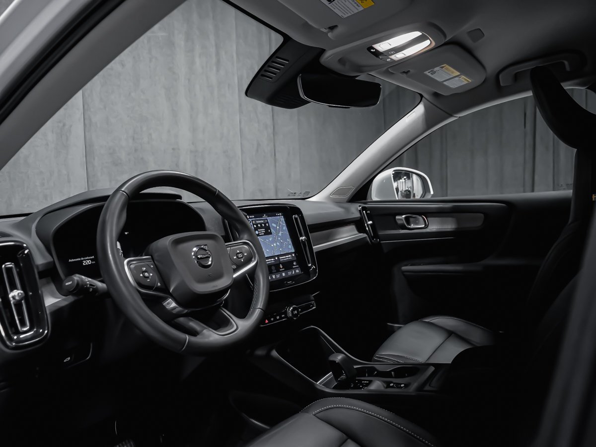 Volvo XC40 B5 CORE CONVENIENCE CLIMATE 2023 Blanc Montréal - photo #5