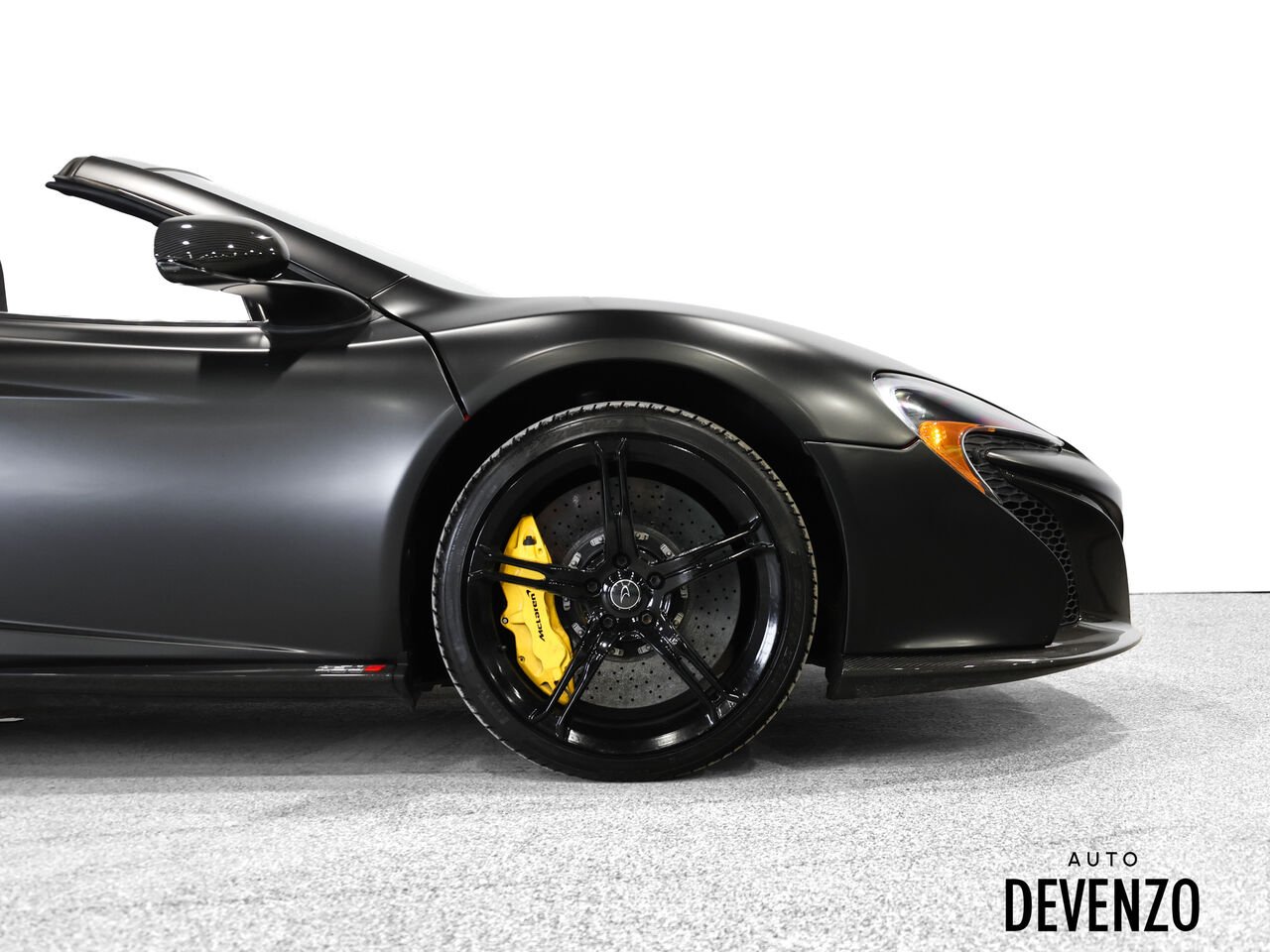 2016 McLaren 650s Spider 3.8L V8 Twin-Turbo Black Saint-Eustache - photo #7