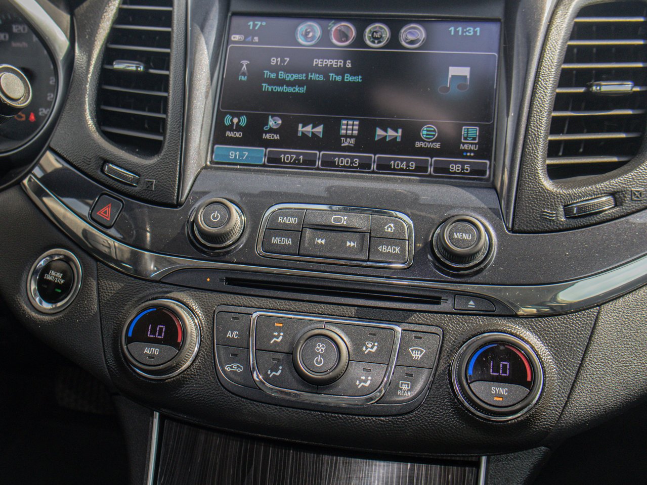 2019 Chevrolet Impala 4dr Sdn Premier w/2LZ Black Sherwood Park - photo #26