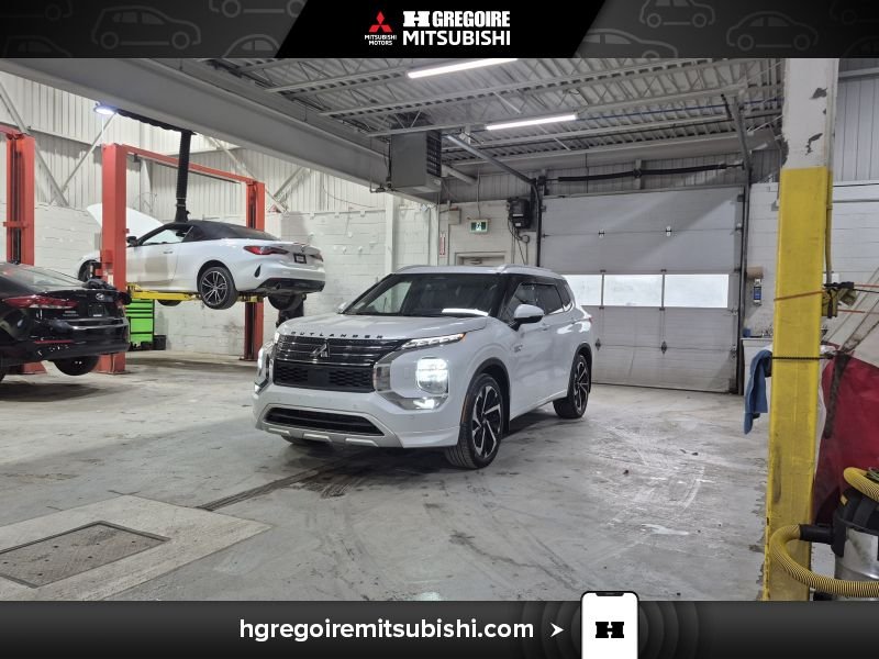 2023 Mitsubishi Outlander Plug-In Hybrid White Blainville - photo #2