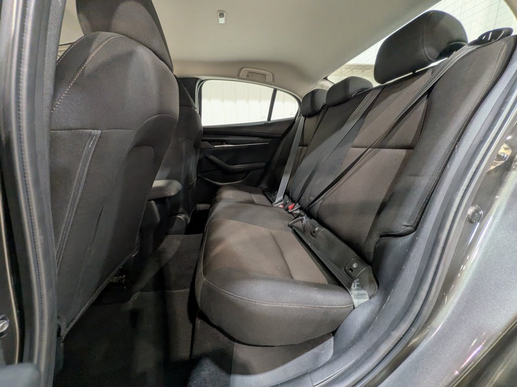 Mazda Mazda3 GX Auto FWD 2019 Gris Val-David - photo #10