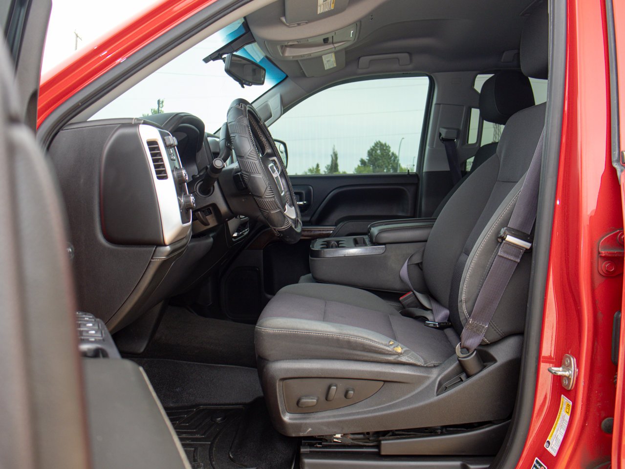 2015 GMC Sierra 1500 4WD Double Cab 143.5 SLE Red Sherwood Park - photo #17