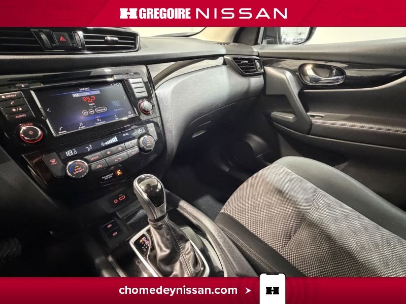 2022 Nissan Qashqai Grey Laval - photo #27