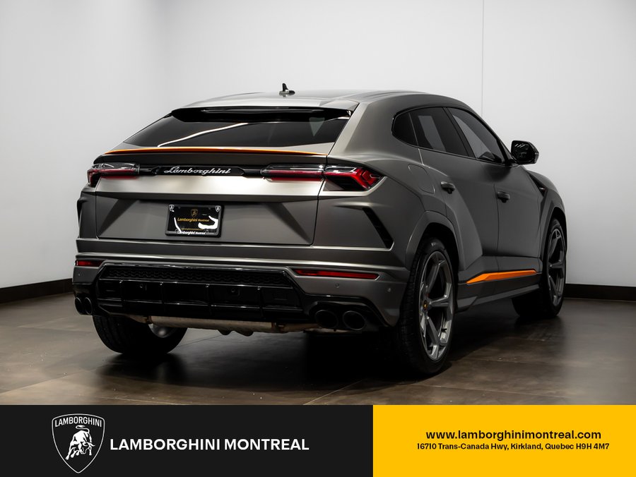 2022 Lamborghini Urus 2022 Grey