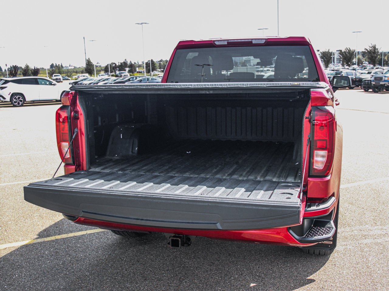 2024 GMC Sierra 1500 4WD Crew Cab 147 Elevation Red Sherwood Park - photo #7