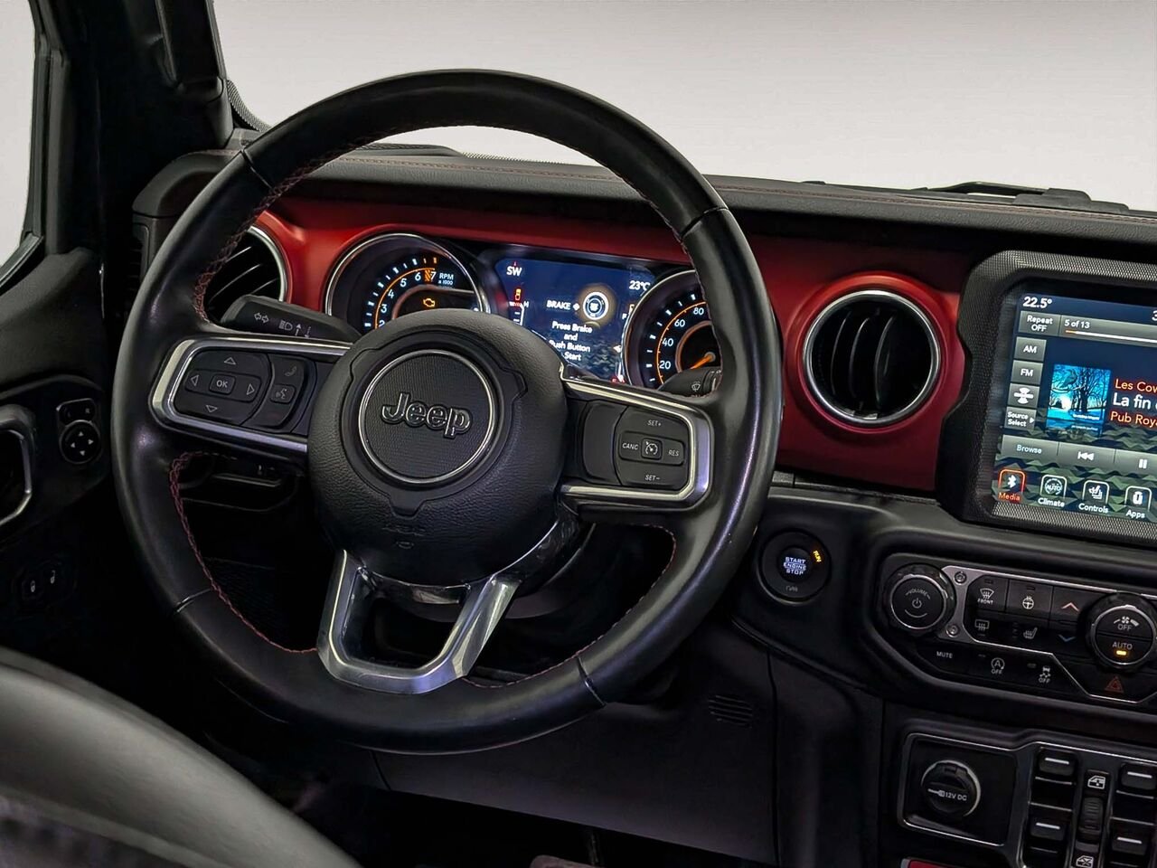 2023 Jeep GLADIATOR Rubicon Ensemble temps froid Bas Kilométrage Black Sherbrooke - photo #9