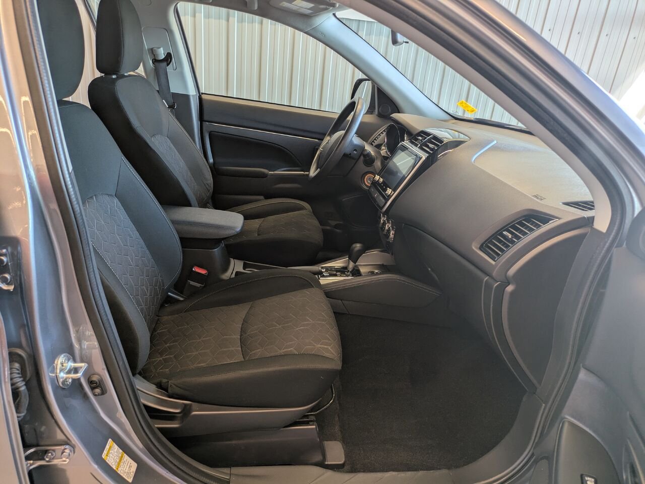 2024 Mitsubishi RVR Grey Gatineau - photo #13