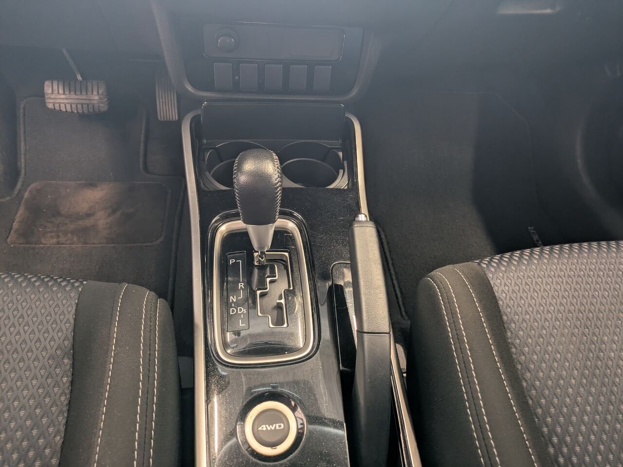 Mitsubishi Outlander 2018 Rouge Gatineau - photo #9