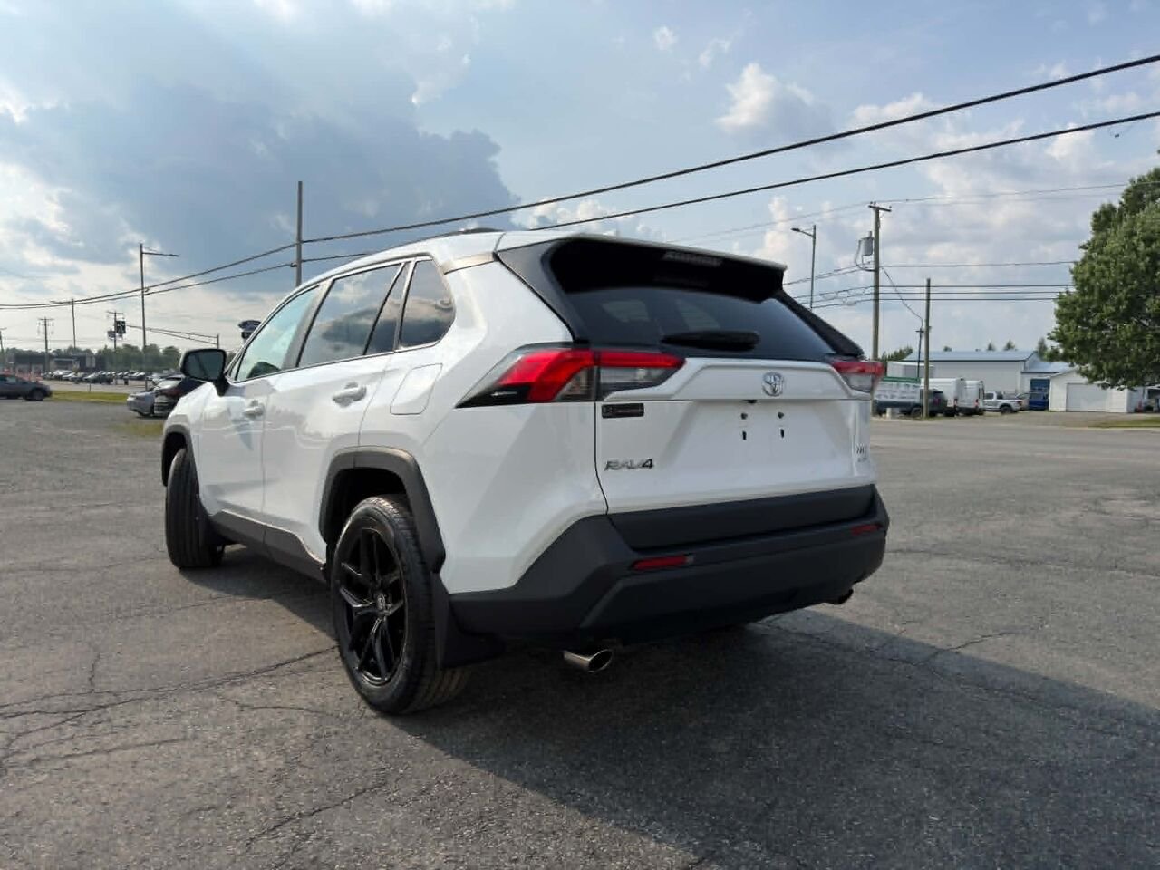 Toyota RAV4 u03090 | XLE TI 2021 Blanc Val-d'Or - photo #4