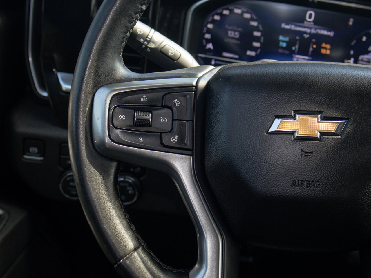 2025 Chevrolet Silverado 1500 4WD Crew Cab 147 LT Black Sherwood Park - photo #20