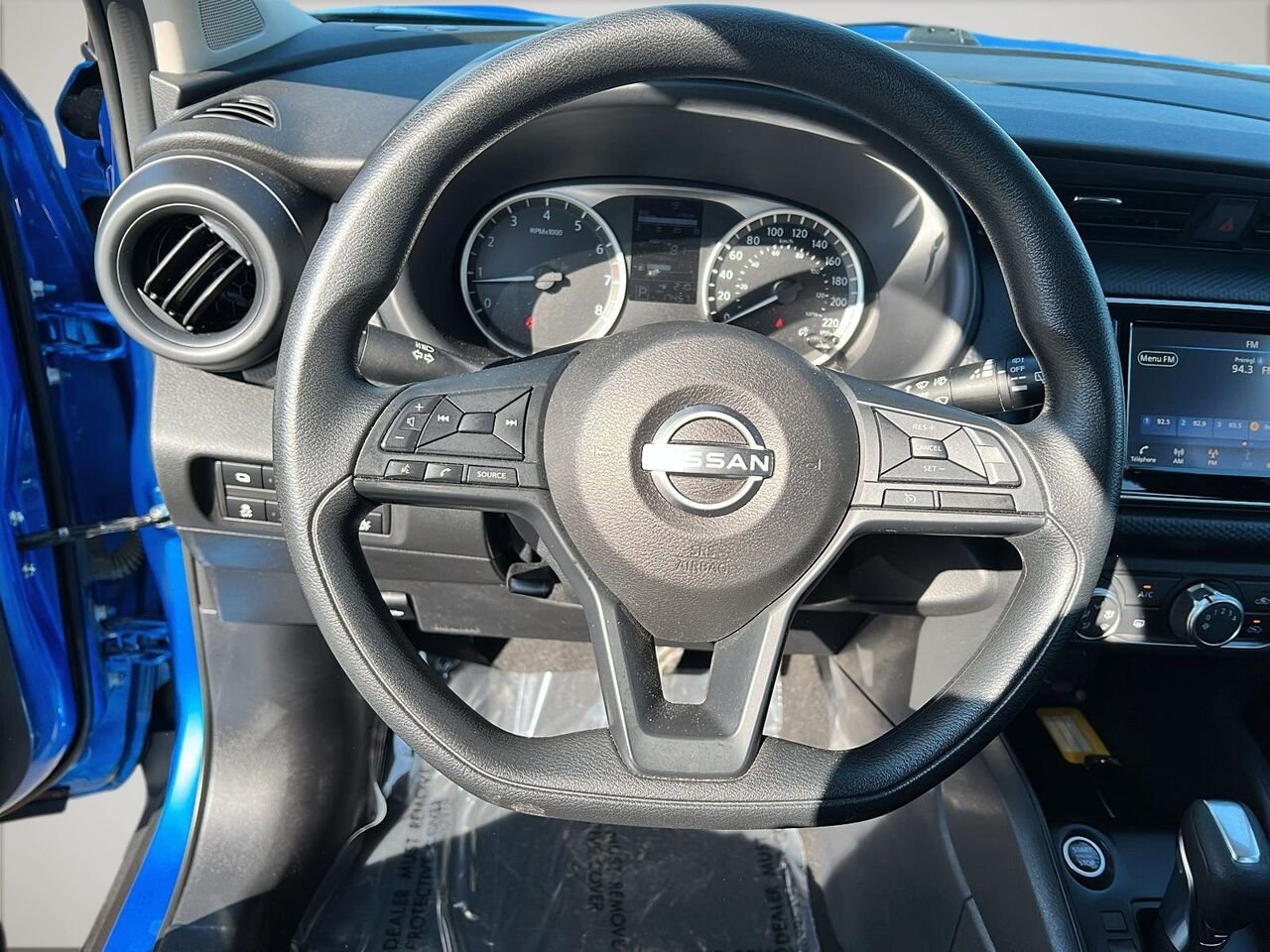 2024 Nissan Kicks S TA Blue Québec - photo #11