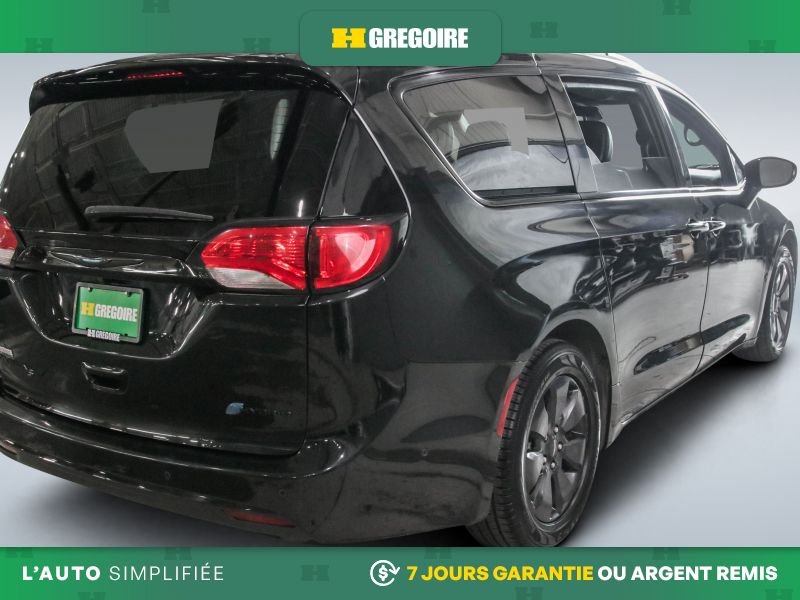 2020 Chrysler Pacifica Black Blainville - photo #7