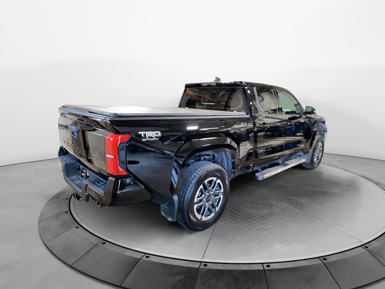 2025 Toyota Tacoma VIN 3TYLB5JN2ST082865 Black Baie-Comeau - photo #2