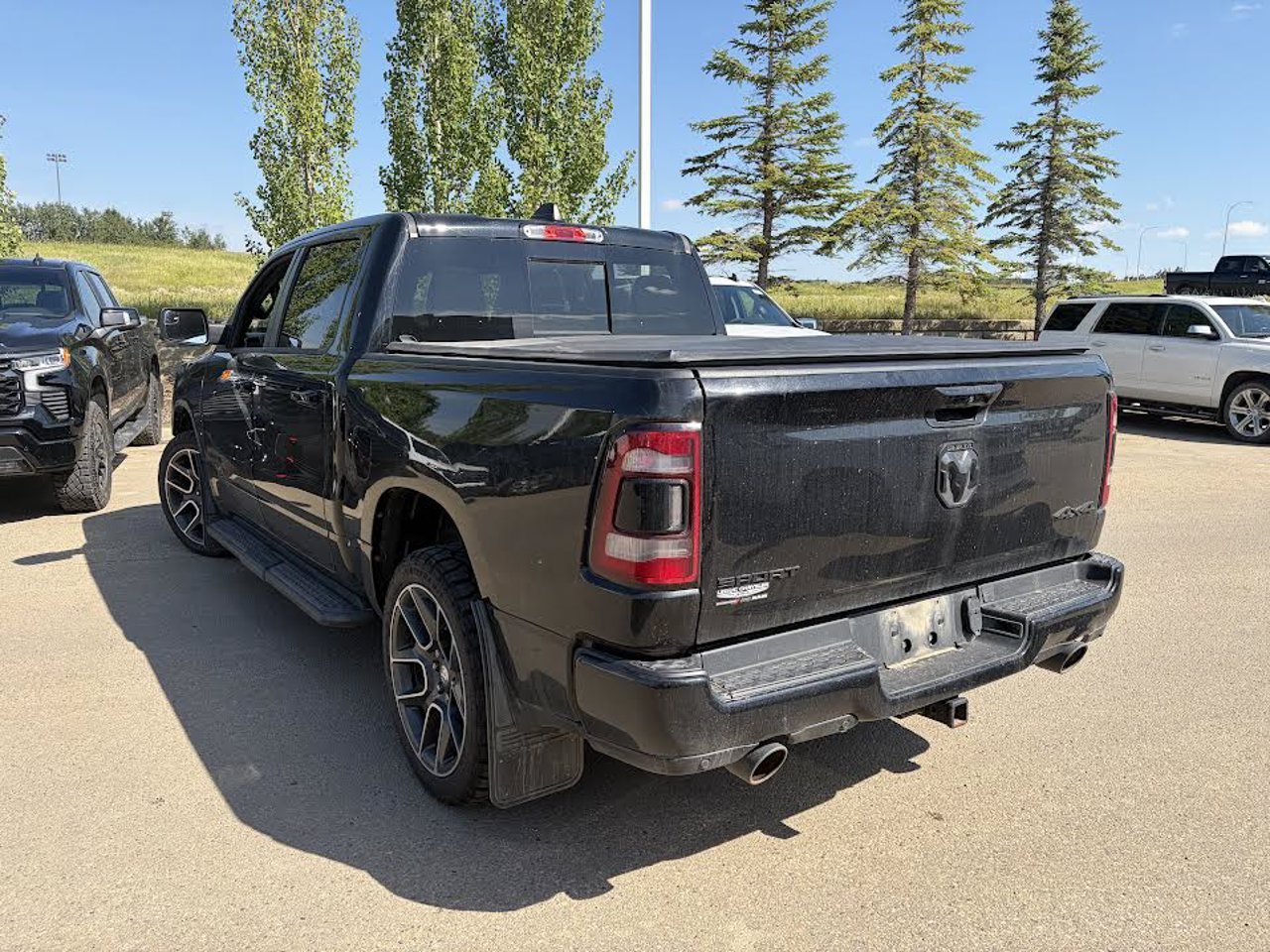 2021 Ram 1500 Sport 4x4 Crew Cab 5'7 Box Black Sherwood Park - photo #2
