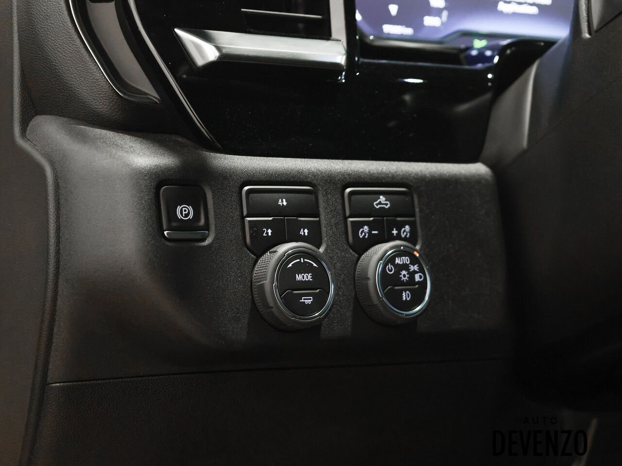 2025 Chevrolet Silverado 2500HD White Saint-Eustache - photo #15