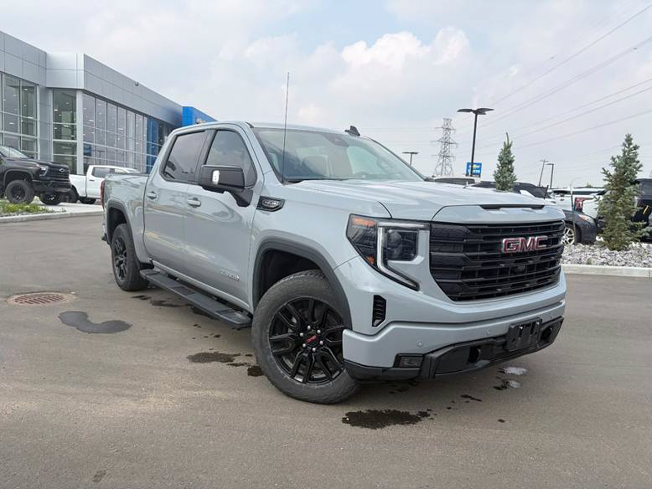 2024 GMC Sierra 1500 4WD Crew Cab 147 Elevation Grey Sherwood Park - photo #1