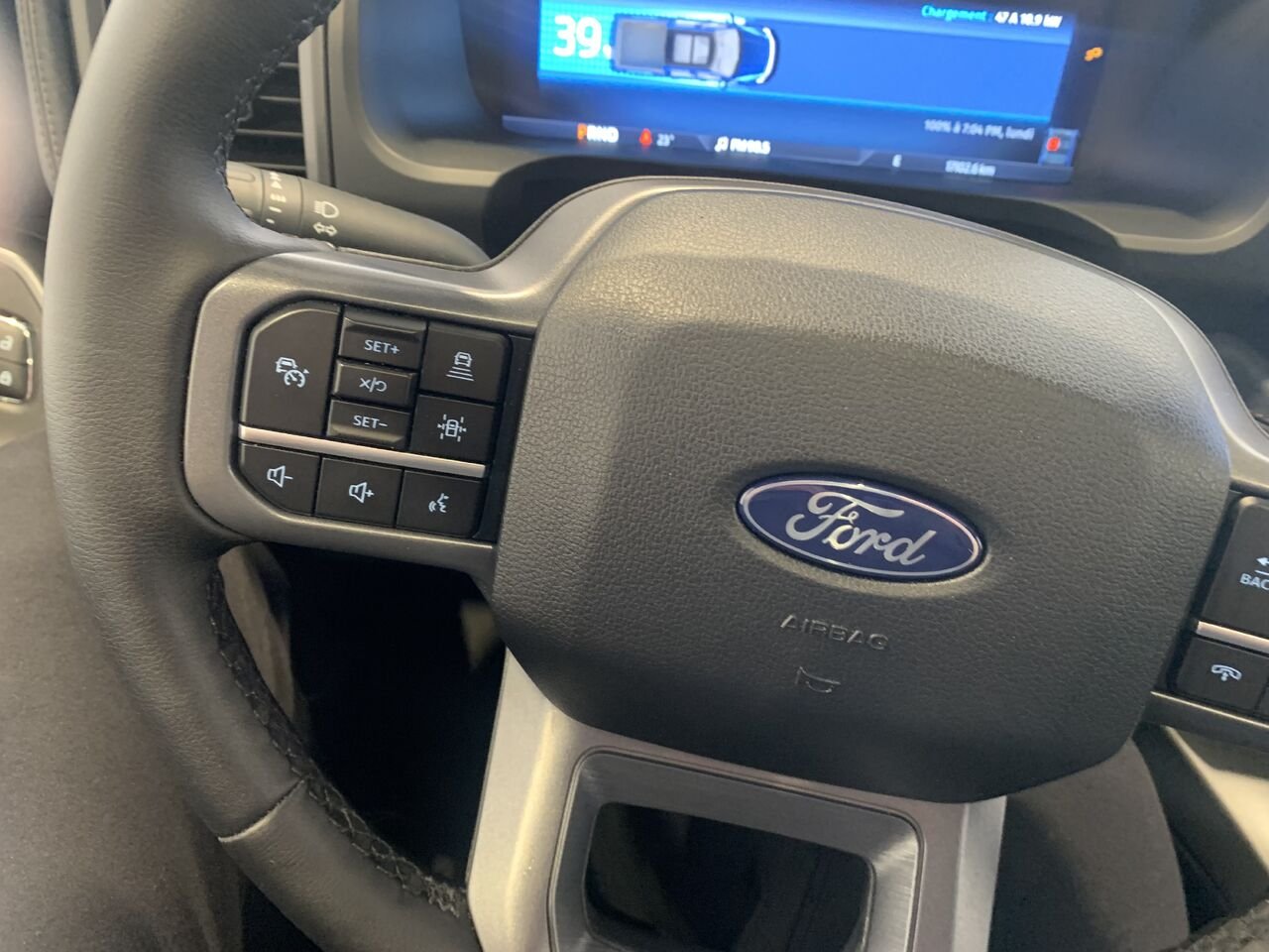 2025 Ford F-150 Lightning White Châteauguay - photo #34
