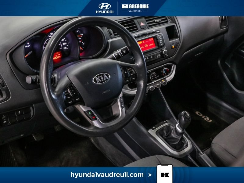 2015 Kia Rio Grey Laval - photo #15