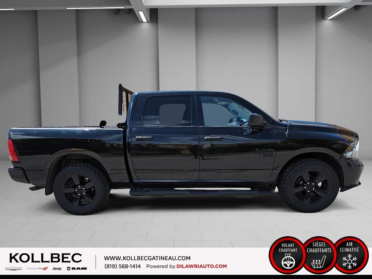 RAM 1500 CLASSIC Express Night Edition Crewcab 4x4 2023 Noir Ottawa & Gatineau - photo #13