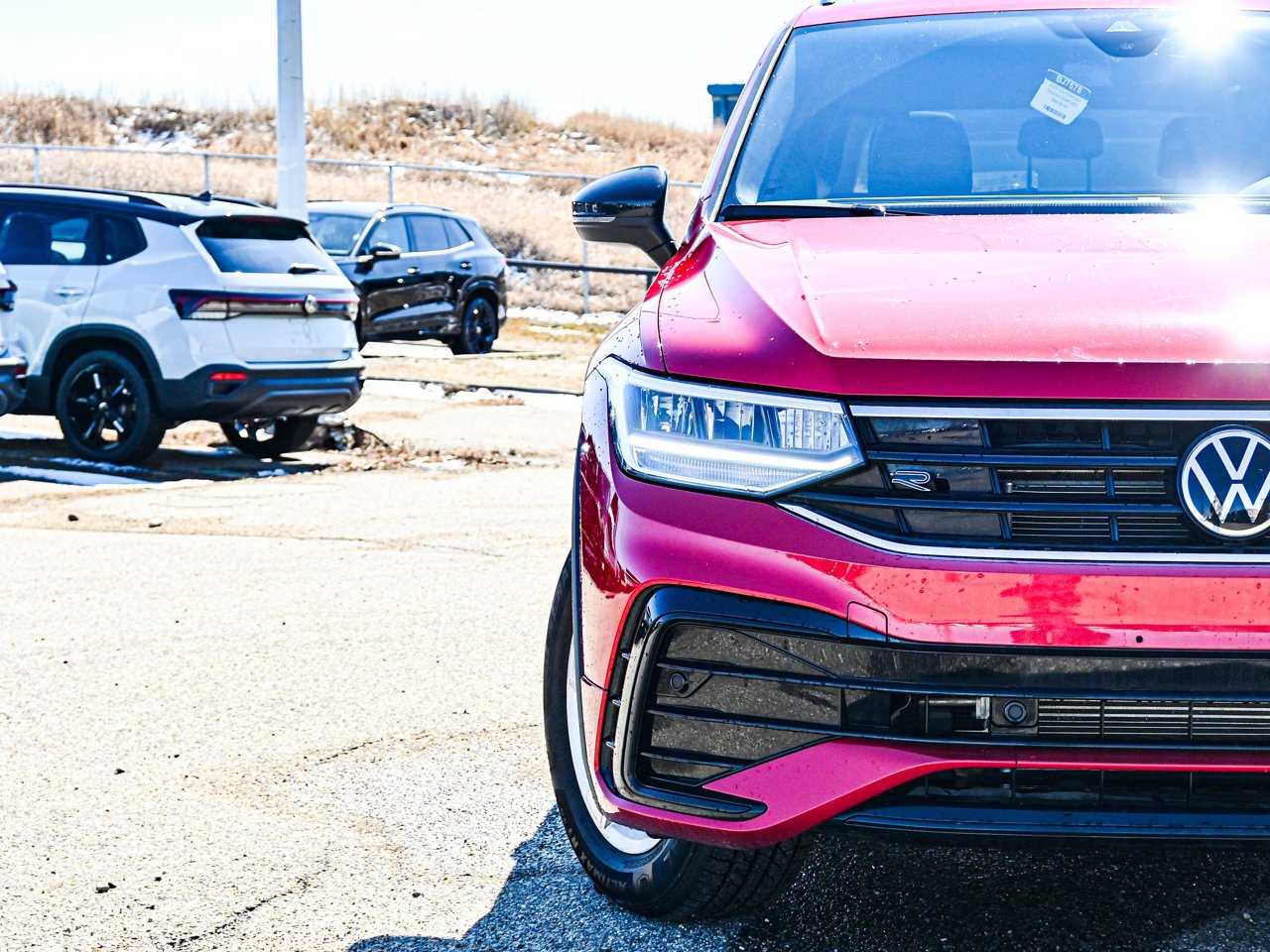 2024 Volkswagen Tiguan Comfortline R-Line Black Edition 4MOTION Red Sherwood Park - photo #5