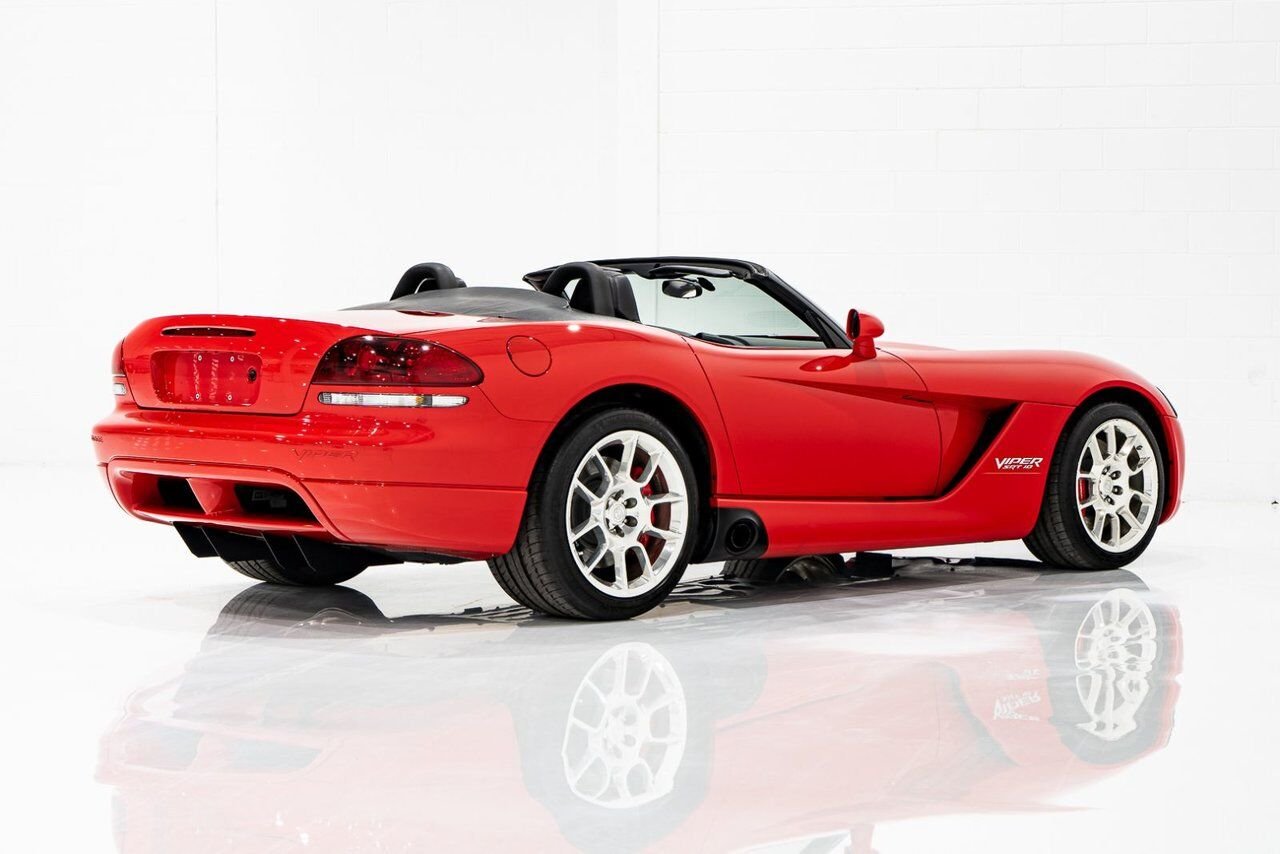 Dodge Viper Clean Title With Only 2,063 km (1,282 Miles) From New 2008 Rouge Montréal - photo #35