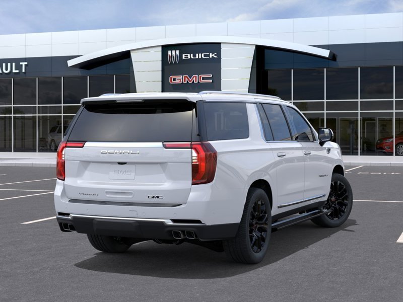 GMC Yukon XL 4 RM 4 portes Denali 2026 BLANC GLACIER, TRIPLE COUCHE Sherbrooke - photo #3