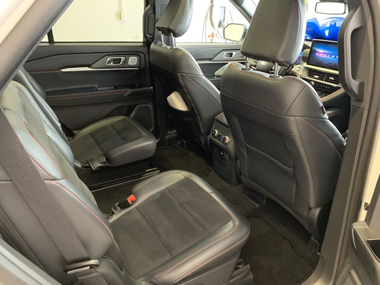2025 Ford Explorer ST EXPLORER ST 4WD White Châteauguay - photo #16
