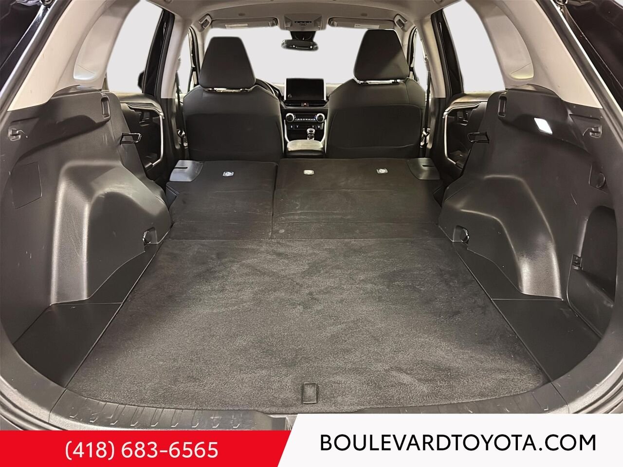 Toyota RAV4 99412A-88 | LE, AWD 2024 Noir minuit métallisé Québec - photo #18