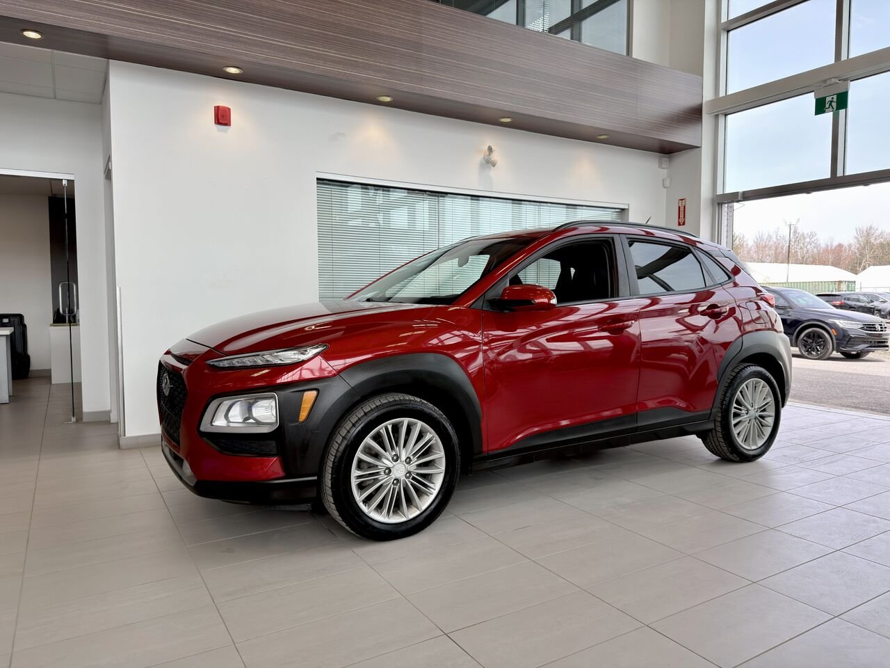 2019 Hyundai Kona Red Notre-Dame-des-Prairies - photo #2